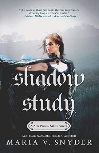 9780778317401: Shadow Study: 7 (Poison Study)