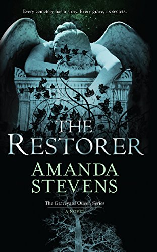 9780778329817: The Restorer (The Graveyard Queen)