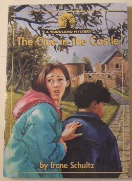 Imagen de archivo de The Clue in the Castle: A Woodland Mystery a la venta por SecondSale