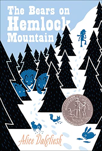 Imagen de archivo de The Bears on Hemlock Mountain (Ready-For-Chapters (Tb)) a la venta por Revaluation Books