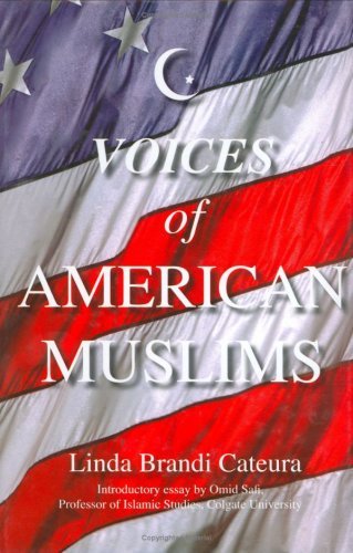 Imagen de archivo de Voices Of American Muslims: 23 Profiles a la venta por Book Outpost