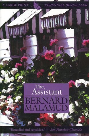 9780783803647: The Assistant (THORNDIKE PRESS LARGE PRINT PERENNIAL BESTSELLERS SERIES)