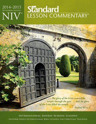 Stock image for NIV Standard Lesson Commentary 2014-2015 for sale by Decluttr