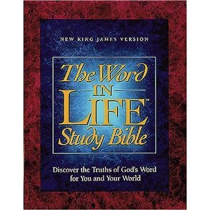 9780785201847: Holy Bible New King James Version Word in Life Study Bible