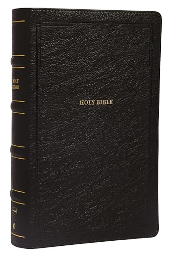 Beispielbild fr NKJV, End-of-Verse Reference Bible, Personal Size Large Print, Leathersoft, Black, Red Letter, Comfort Print: Holy Bible, New King James Version zum Verkauf von GF Books, Inc.