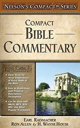 Imagen de archivo de Nelsons Compact Series: Compact Bible Commentary a la venta por KuleliBooks