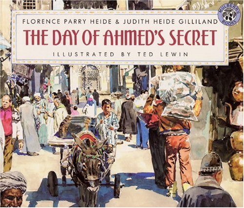 Imagen de archivo de The Day of Ahmed's Secret a la venta por ThriftBooks-Atlanta