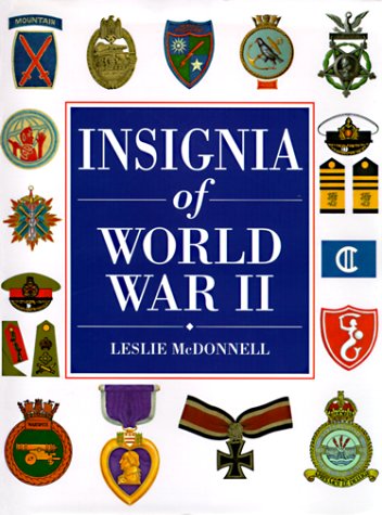 Beispielbild fr Insignia of World War II zum Verkauf von ThriftBooks-Atlanta