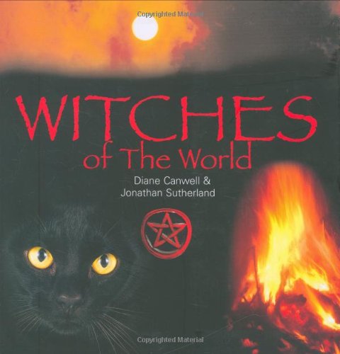 Imagen de archivo de Witches of the World a la venta por ThriftBooks-Atlanta