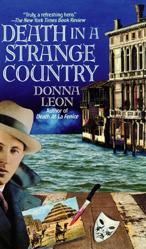 Death in a Strange Country (9780786112289) by Donna Leon