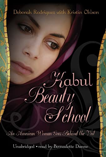 9780786158980: Kabul Beauty School: An American Woman Goes Behind the Veil
