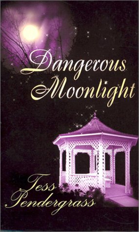 Beispielbild fr Dangerous Moonlight (Five Star Expressions) zum Verkauf von Basement Seller 101