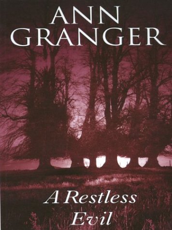 9780786250967: A Restless Evil (Thorndike Large Print General Series)