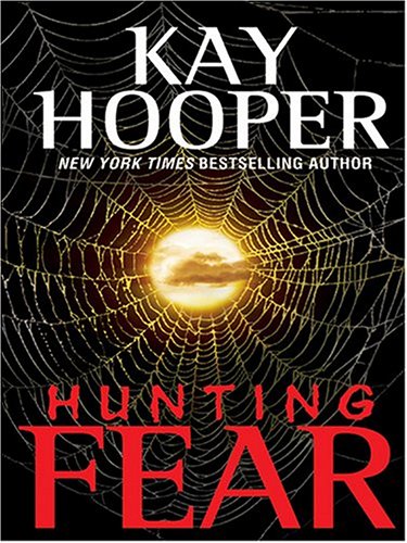 9780786262694: Hunting Fear (Thorndike Press Large Print Americana Series)