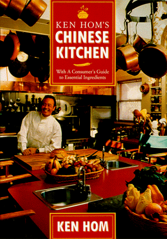 Beispielbild fr Ken Hom's Chinese Kitchen: With a Consumer's Guide to Essential Ingredients zum Verkauf von SecondSale