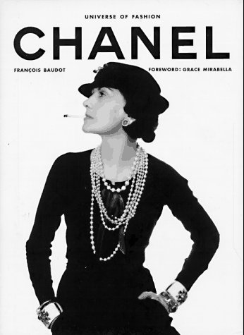Imagen de archivo de Chanel (Universe of Fashion) a la venta por Books of the Smoky Mountains