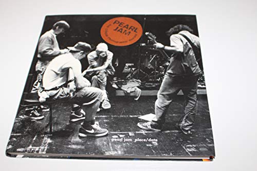 Imagen de archivo de Pearl Jam: Place/Date a la venta por SecondSale