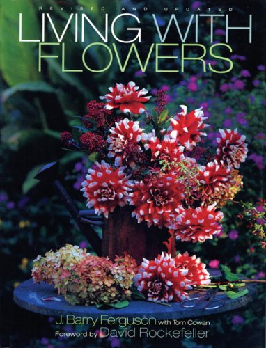 Imagen de archivo de Living with Flowers a la venta por Better World Books: West
