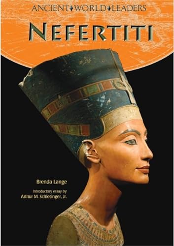 Beispielbild fr Nefertiti zum Verkauf von Better World Books: West