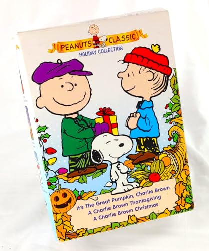 Imagen de archivo de Peanuts Holiday Collection (A Charlie Brown Christmas/A Charlie Brown Thanksgiving/It's the Great Pumpkin, Charlie Brown) a la venta por Goodwill
