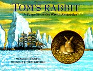 Beispielbild für Tom's Rabbit: A Surprise on the Way to Antarctica zum Verkauf von AwesomeBooks