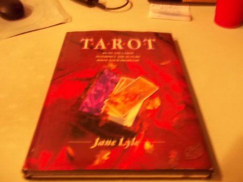 Imagen de archivo de Tarot a la venta por AwesomeBooks