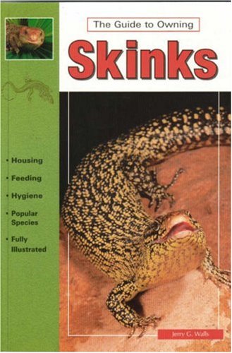 Imagen de archivo de The Guide to Owning Skinks a la venta por HPB-Emerald