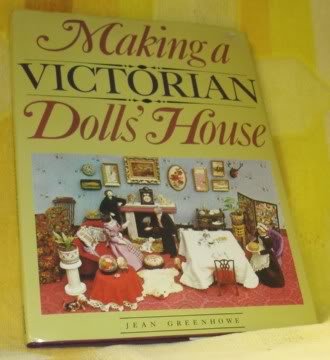 9780800850555: MAKING A VICTORIAN DOLLS' HOUSE