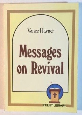Imagen de archivo de Messages on Revival a la venta por RiLaoghaire