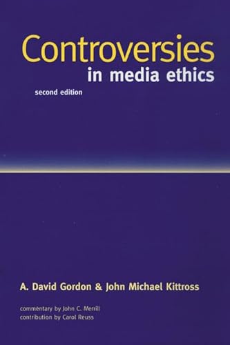 Beispielbild fr Controversies in Media Ethics (2nd Edition) zum Verkauf von Wonder Book