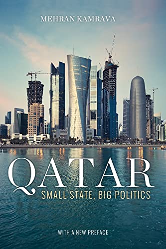 Imagen de archivo de Qatar: Small State, Big Politics a la venta por WorldofBooks