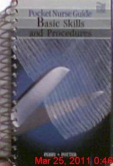 Beispielbild fr Pocket nurse guide to basic skills and procedures zum Verkauf von POQUETTE'S BOOKS