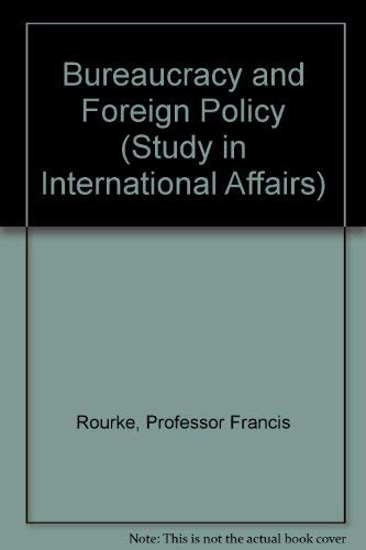Beispielbild fr Bureaucracy and Foreign Policy zum Verkauf von Better World Books