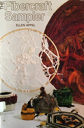 Beispielbild fr The Fibercraft Sampler zum Verkauf von Better World Books