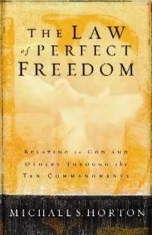 Beispielbild fr The Law of Perfect Freedom: Relating to God and Others through the Ten Commandments zum Verkauf von medimops