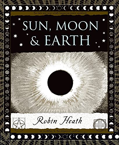 Beispielbild fr Sun, Moon and Earth (Wooden Books) zum Verkauf von SecondSale