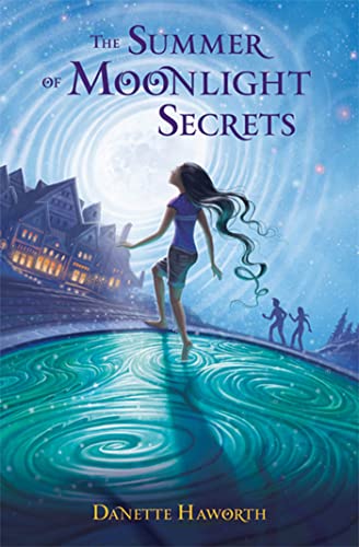 Beispielbild fr The Summer of Moonlight Secrets zum Verkauf von Better World Books