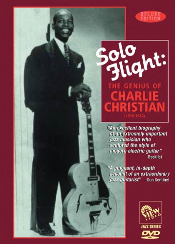 9780803023536: Solo Flight - Genius Of Charlie Christian [1996]