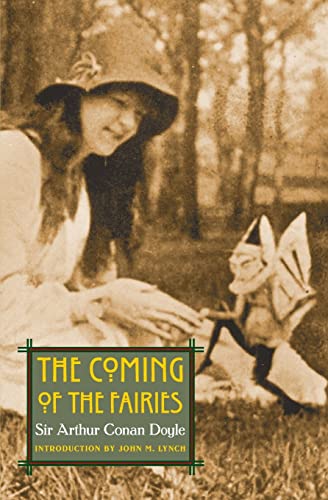 Imagen de archivo de The Coming of the Fairies a la venta por bookwave