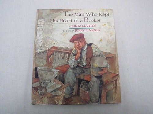 Beispielbild fr The Man Who Kept His Heart in a Bucket zum Verkauf von Better World Books