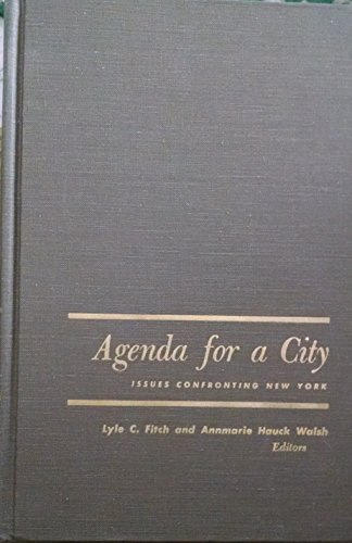 9780803900769: Agenda for A City: Issues Confronting New York