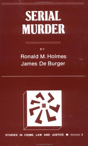 9780803928411: Serial Murder