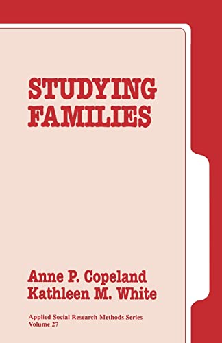 9780803932487: Studying Families: 27 (Applied Social Research Methods)