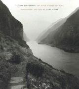 Beispielbild fr Yangtze Remembered: The River Beneath the Lake zum Verkauf von Books From California