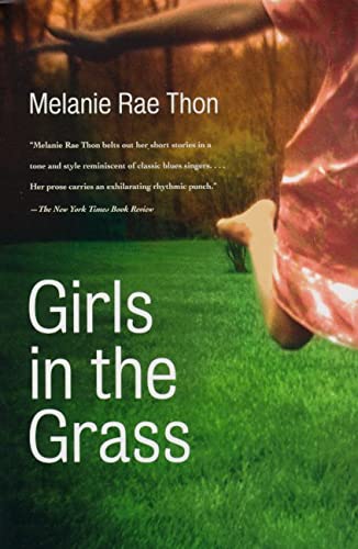 Imagen de archivo de Girls in the Grass : Stories a la venta por Better World Books