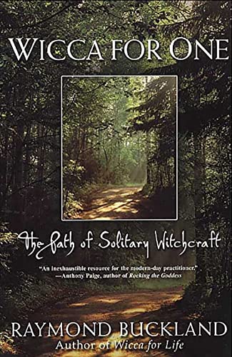 Imagen de archivo de Wicca For One: The Path of Solitary Witchcraft a la venta por Bay Used Books
