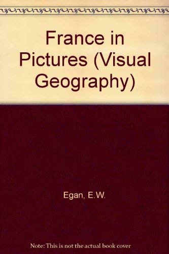 9780806910567: France in Pictures (Visual Geography Series)