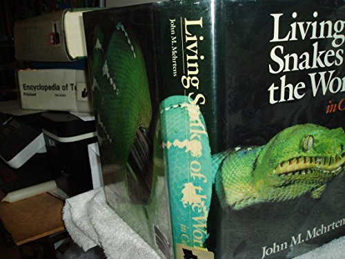 Beispielbild fr Living Snakes of the World in Color. zum Verkauf von Antiquariat Bernhardt