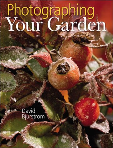 Beispielbild fr Photographing Your Garden zum Verkauf von Better World Books