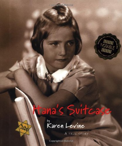 Imagen de archivo de Hana's Suitcase a la venta por Jenson Books Inc